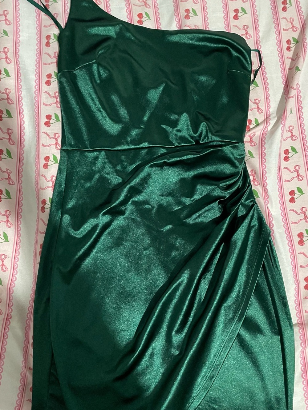 WINDOSR One-Shoulder Satin Dress Emerald